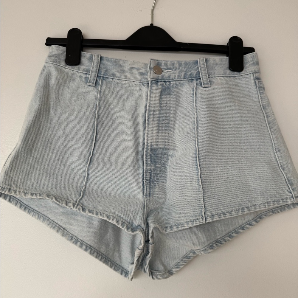 H&M Crease front denim mini shorts